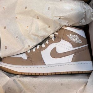 jordan Air jordan 1 mid tan gum Men's 554724